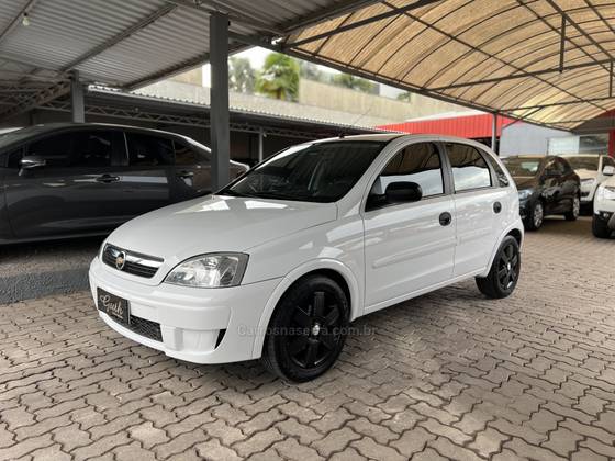 CHEVROLET CORSA 1.4 MPFI MAXX 8V FLEX 4P MANUAL CHEVROLET CORSA 1.4 MPFI MAXX 8V FLEX 4P MANUAL